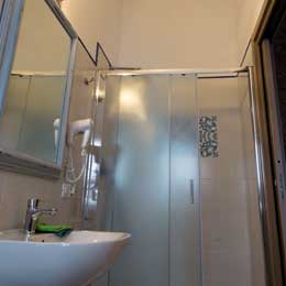 bagno della camera letto Barbara b&b la corte dei tre